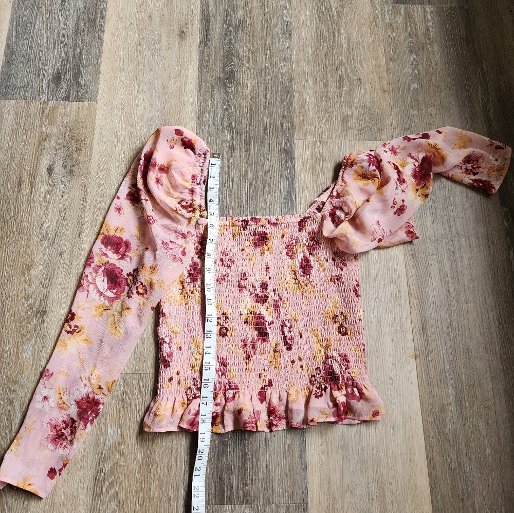 NWT EXPRESS FLORAL TOP - Picture 12 of 14